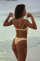 Top de Bikini Con Detalle de Aro Pohon