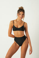 Top Simples Black Edition