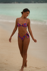 Bottom Asa Delta com Corte e Laço Panas